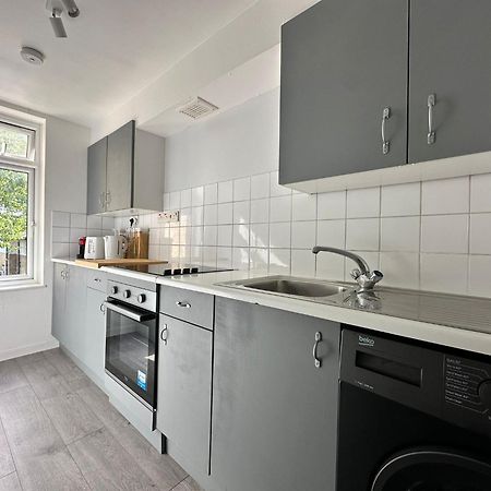 Cosy 2 Bedroom Flat In Manor House Лондон Экстерьер фото